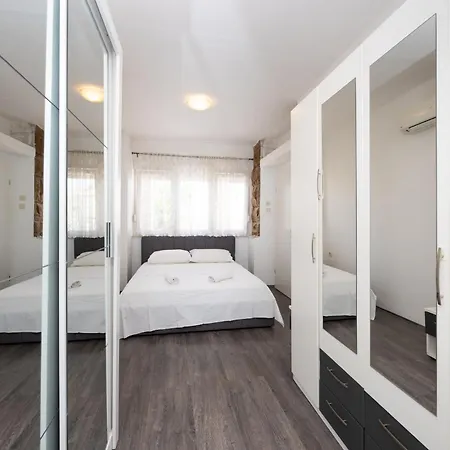 Apartament Marija *